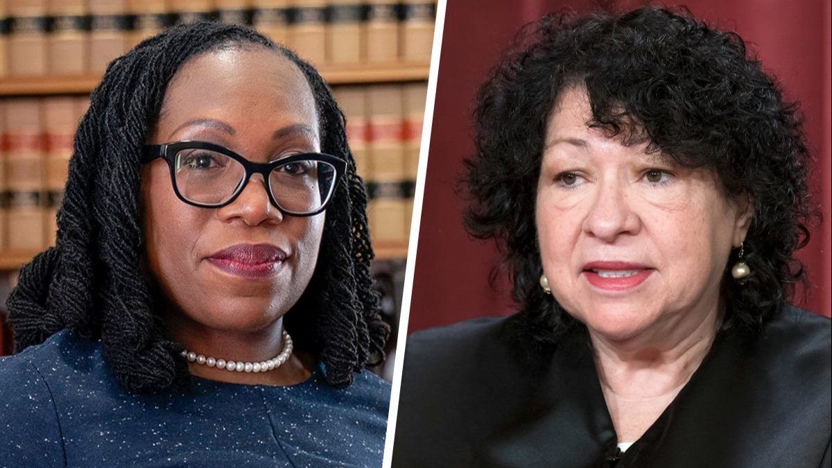 Justices Sotomayor and Brown Jackson 