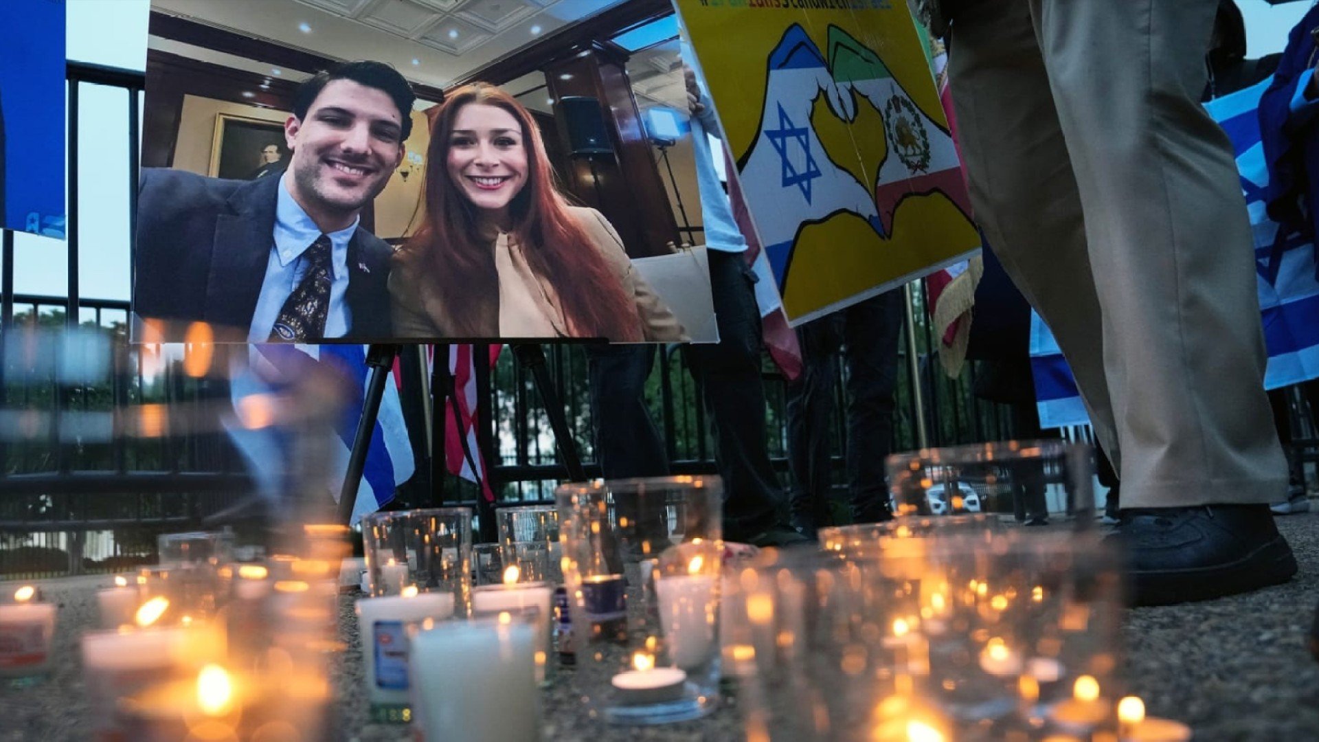 Vigil for Yaron Lischinsky and Sarah Milgrim