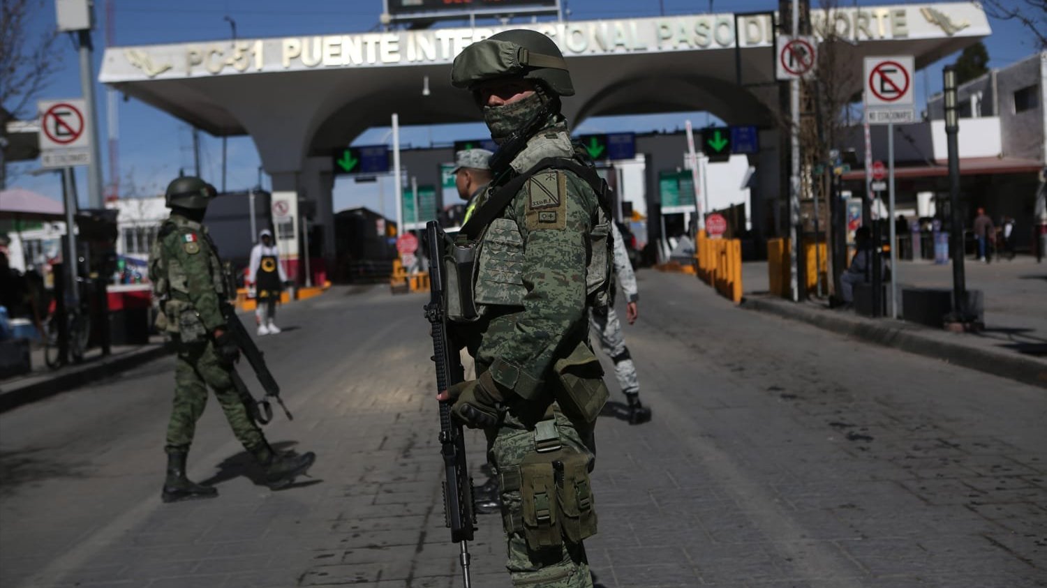 A photo of the border