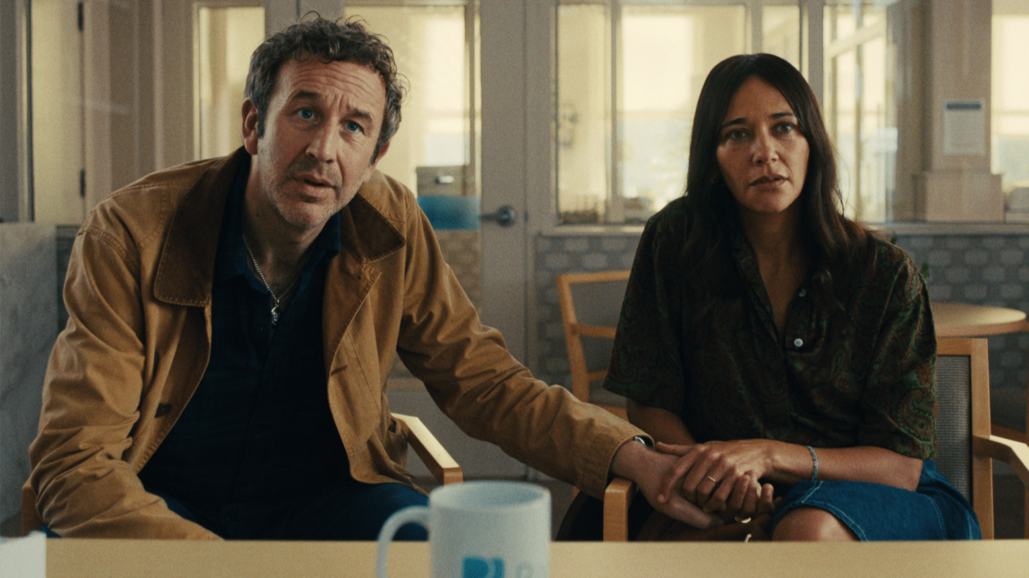 Chris O'Dowd and Rashida Jones in the ''Common People'' episode of ''Black Mirror.