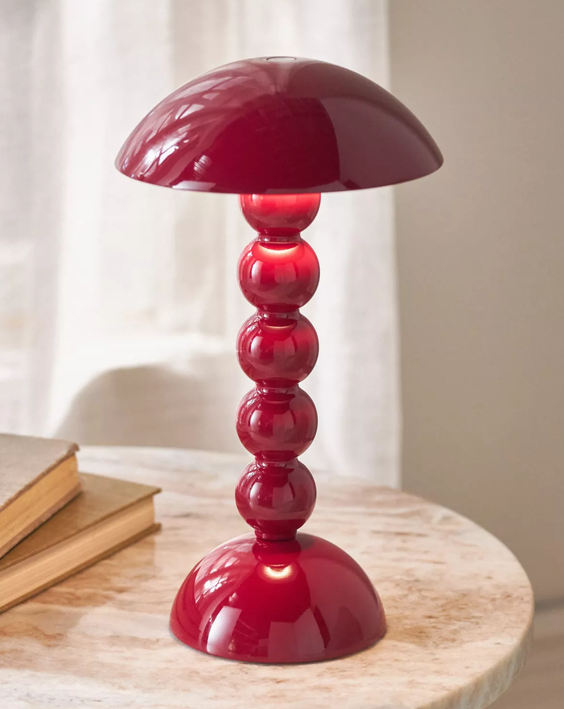 Red lacquered lamp