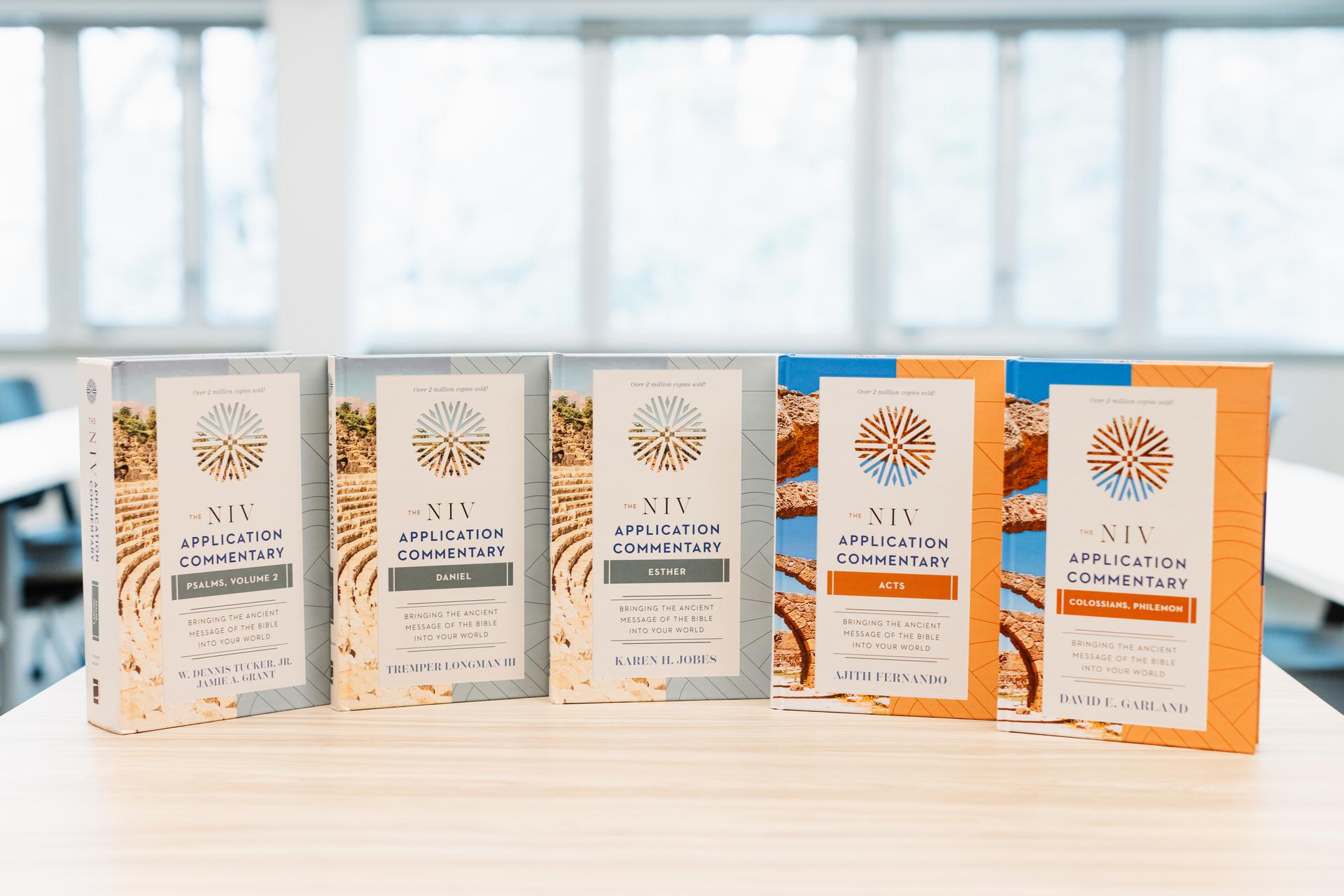 The NIV Application Commentary series The NIV Application Commentary series