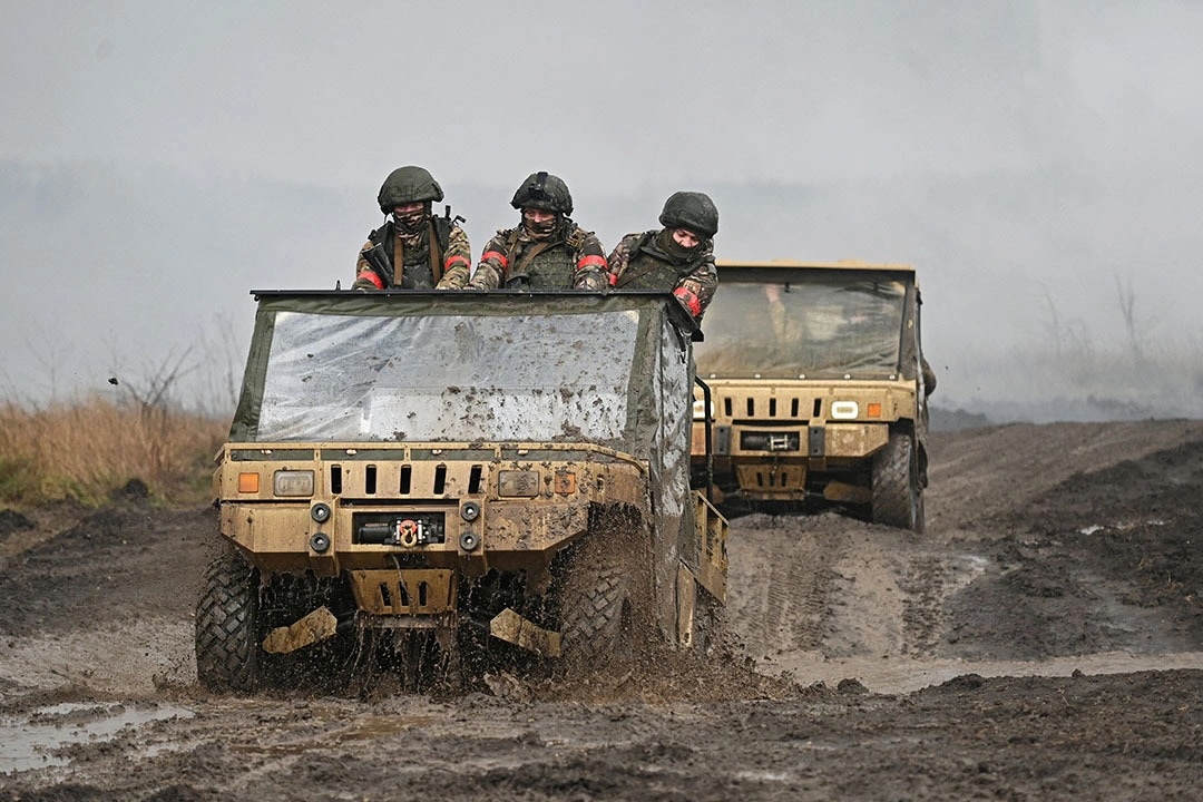  Sergey Pivovarov/Reuters Russia would likely be able to reconstitute its forces at a more rapid pace than Ukraine. Russia’s aggressive recruitment efforts have enabled it to continue growing its forces despite heavy casualties, though recent analysis suggests the Kremlin is also increasingly concerned with retaining its forces during a ceasefire. That has led other experts to argue that with Russia’s current upper hand, a ceasefire would allow Moscow to maximize its current