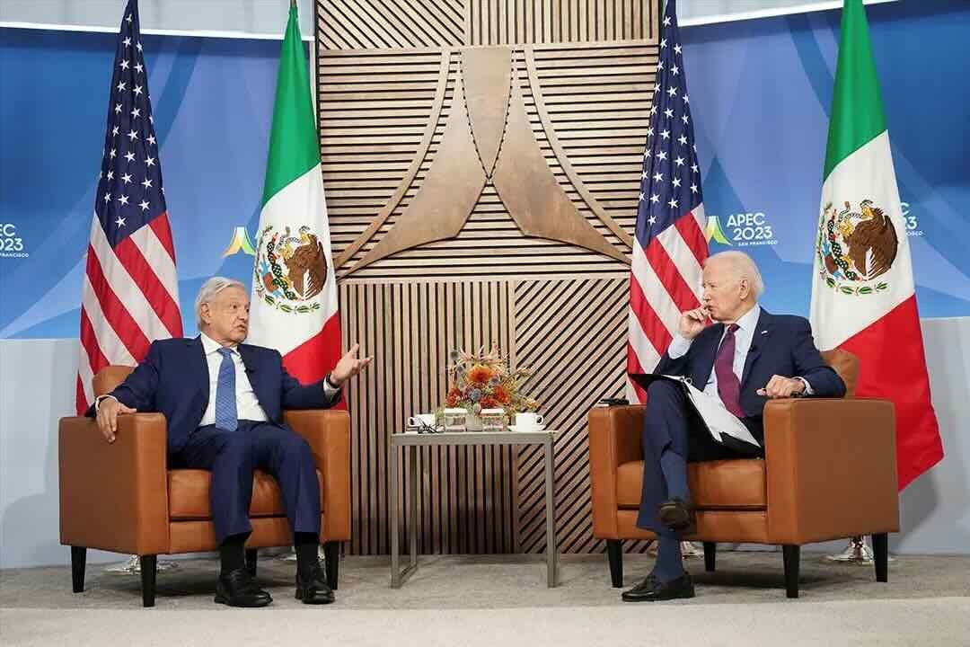 Presidents López Obrador and Biden talk on the sidelines of the Asia-Pacific Economic Cooperation summit in San Francisco. 