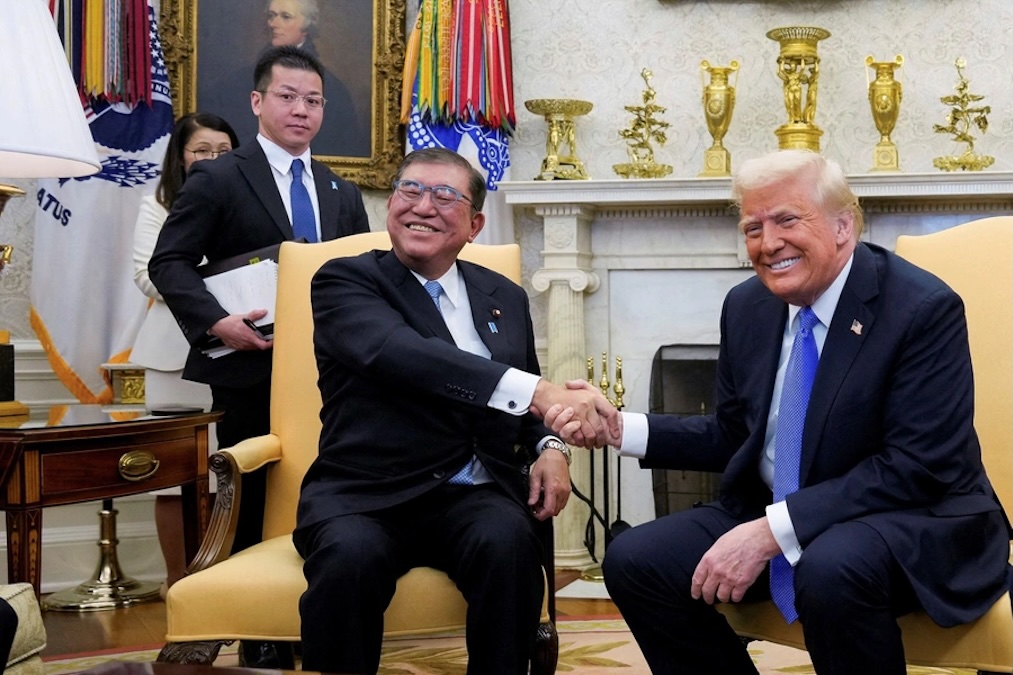 U.S. President Donald Trump shakes hands with Japan's Prime Minister Shigeru Ishiba at the White House. (Kent Nishimura/Reuters)