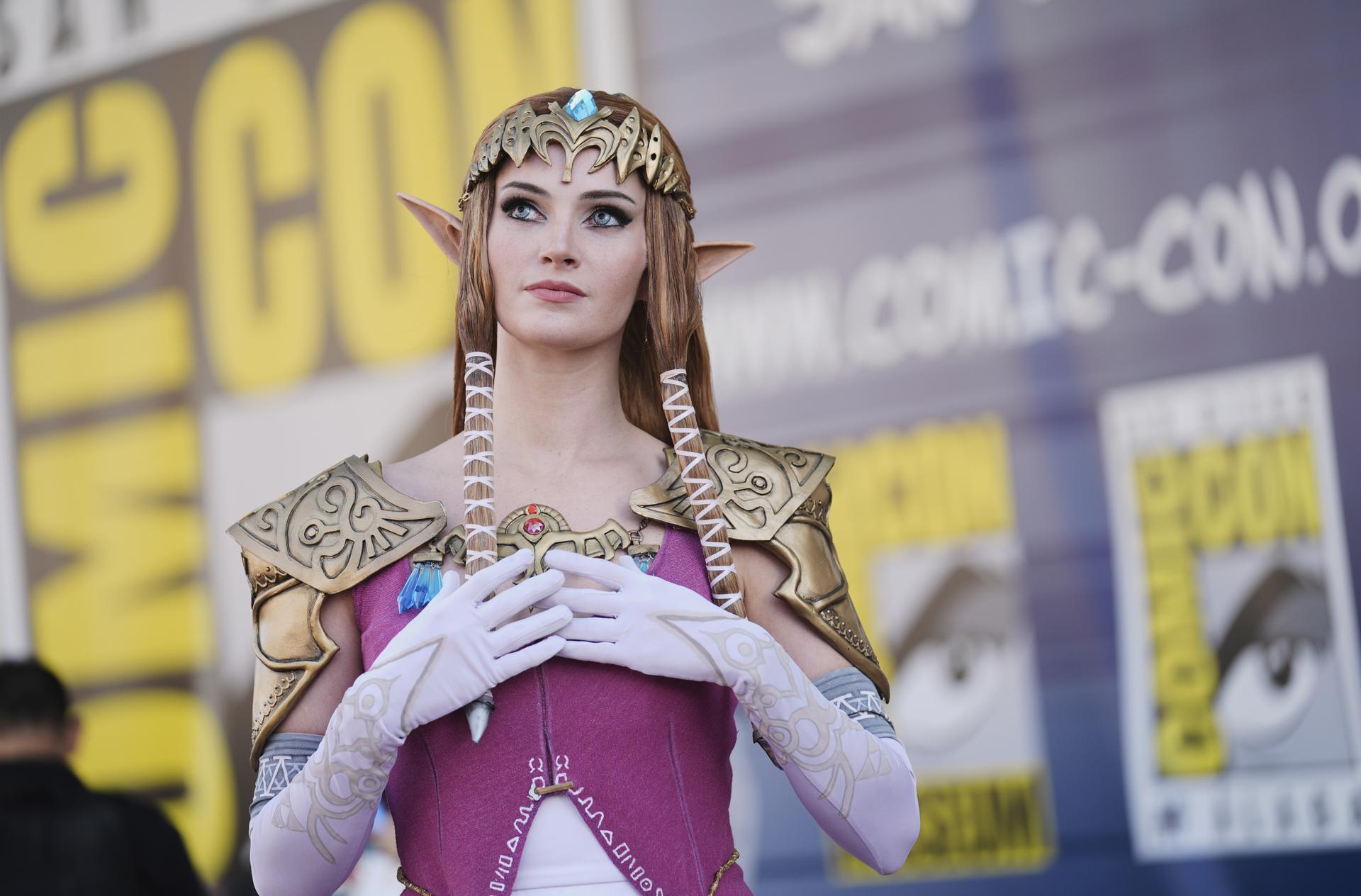 Allison Tabitha, of Orlando, Fla., dressed as Zelda from the “Legend of Zelda” video game, poses at 2025 Comic-Con International Preview Night on Wednesday in San Diego. 