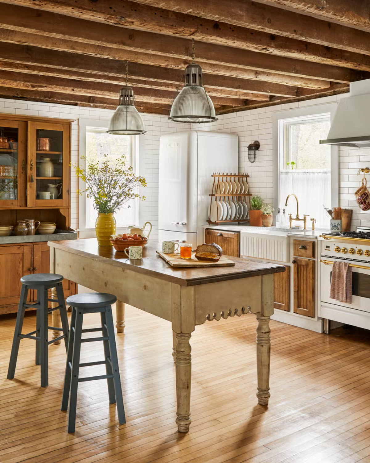 Gizmo the Bald Eaglet Takes First Flight, Leaving Jackie and Shadow Empty Nesters