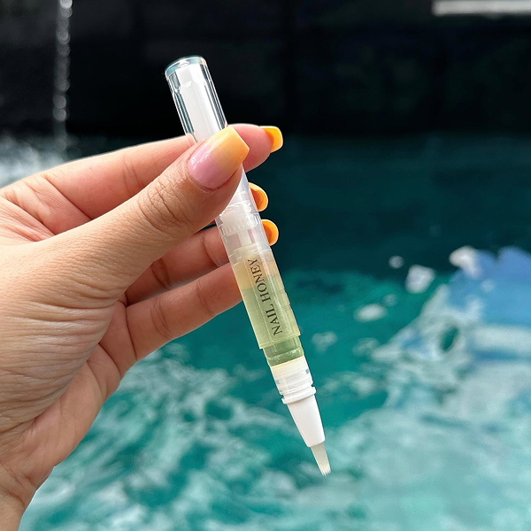 Twinkled T Nail Honey Strengthening Treatment and Cuticle Oil