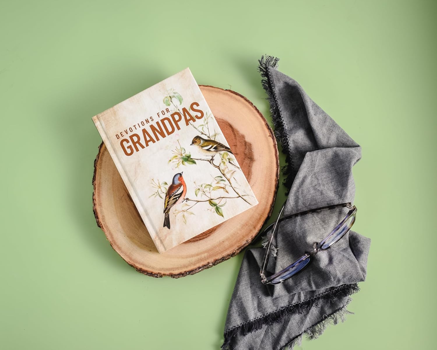 Devotions for Grandpas: A 40-Day Bible Devotional to Encourage and Inspire Grandfathers