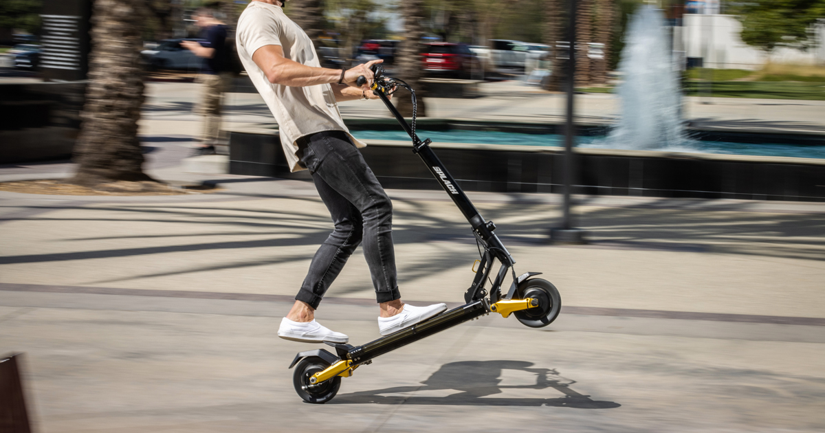 SPLACH TWIN: A Premium Dual Motor Budget Scooter