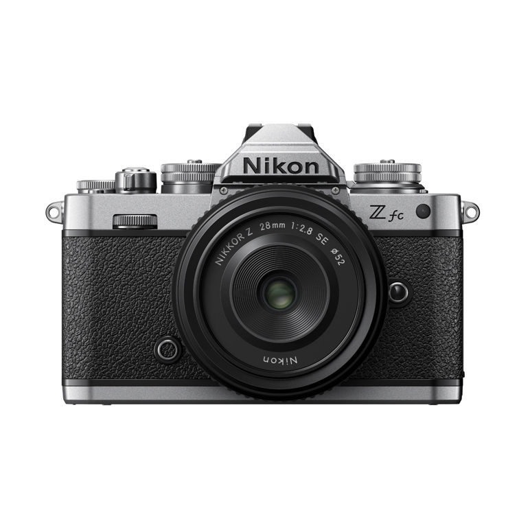 Nikon Z fc with 28mm F2.8 (SE)