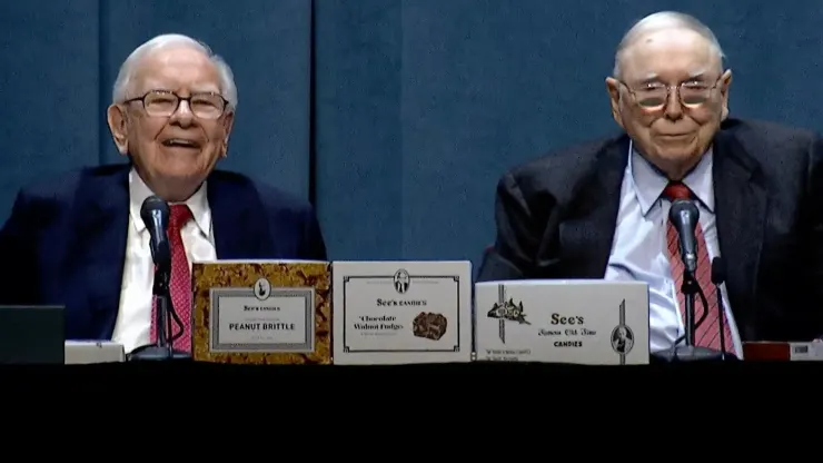 Warren Buffett and Charlie Munger at Berkshire Hathaway shareholder meeting, April 30, 2022.