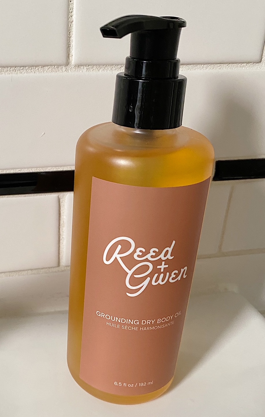 https://www.avocadogreenmattress.com/collections/reed-gwen-clean-beauty/products/reed-gwen-grounding-dry-body-oil