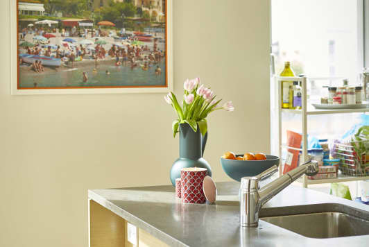 The Ingenious $17 Amazon Find That Transformed My Sad NYC Renter Faucet Into a Powerful Sprayer