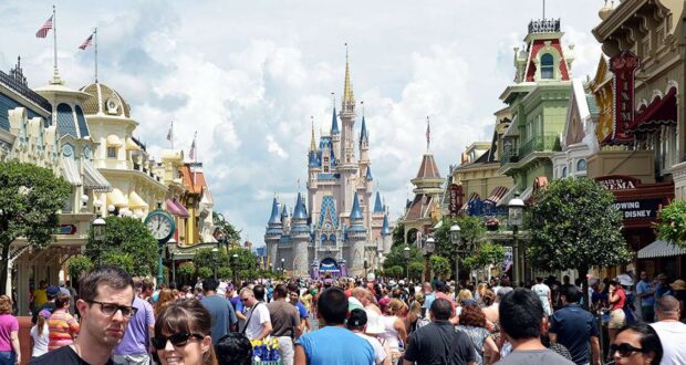 https://www.disneydining.com/disney-world-making-massive-changes-for-crowds-bwb1/