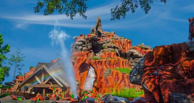 https://www.disneydining.com/splash-mountain-filled-with-water-for-the-first-time-since-its-2023-closure-em1/