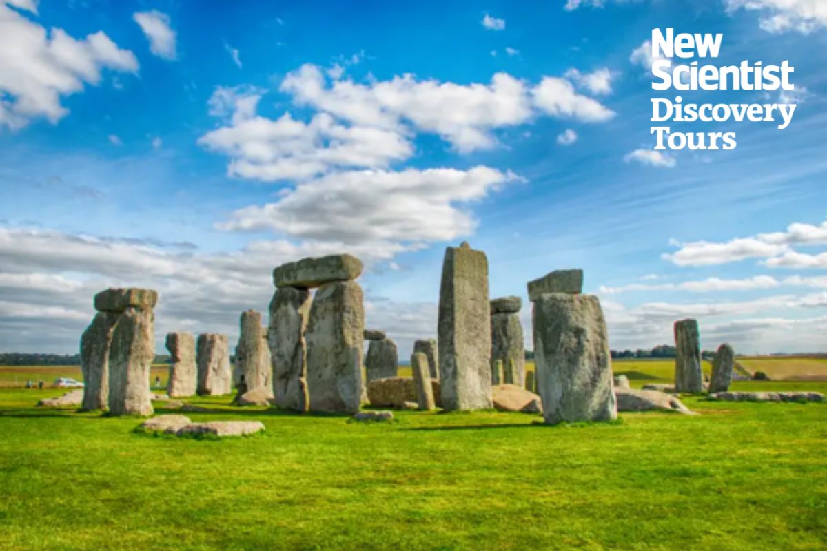 Stonehenge. Image links to tour.