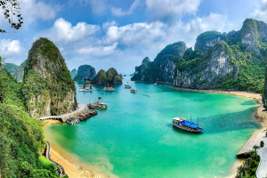 New Scientist Discovery Tours | Vietnam Tour image. Links to tour