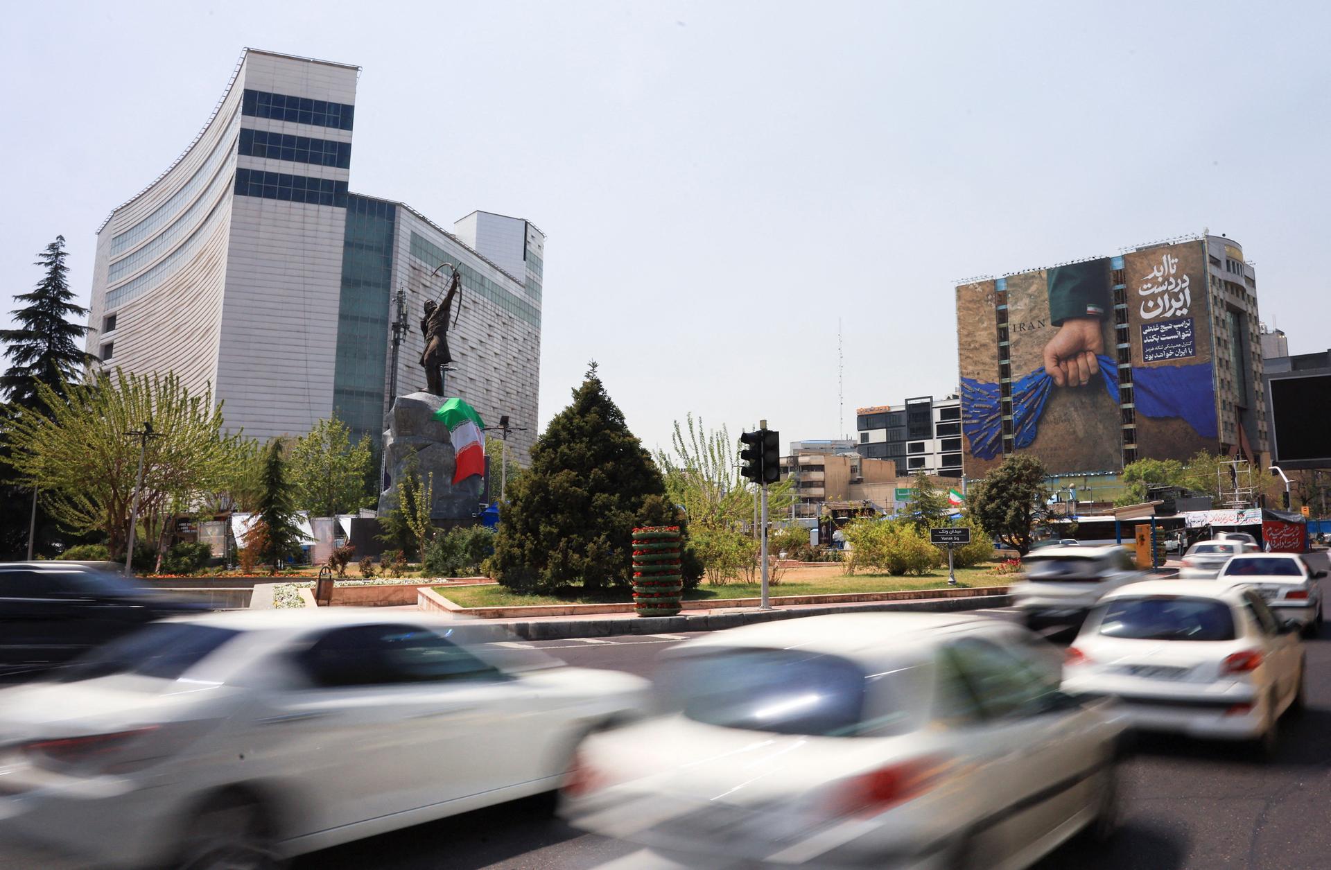 Alt text placeholder