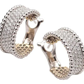 VAN CLEEF & ARPELS Perlée Hoops Earrings
