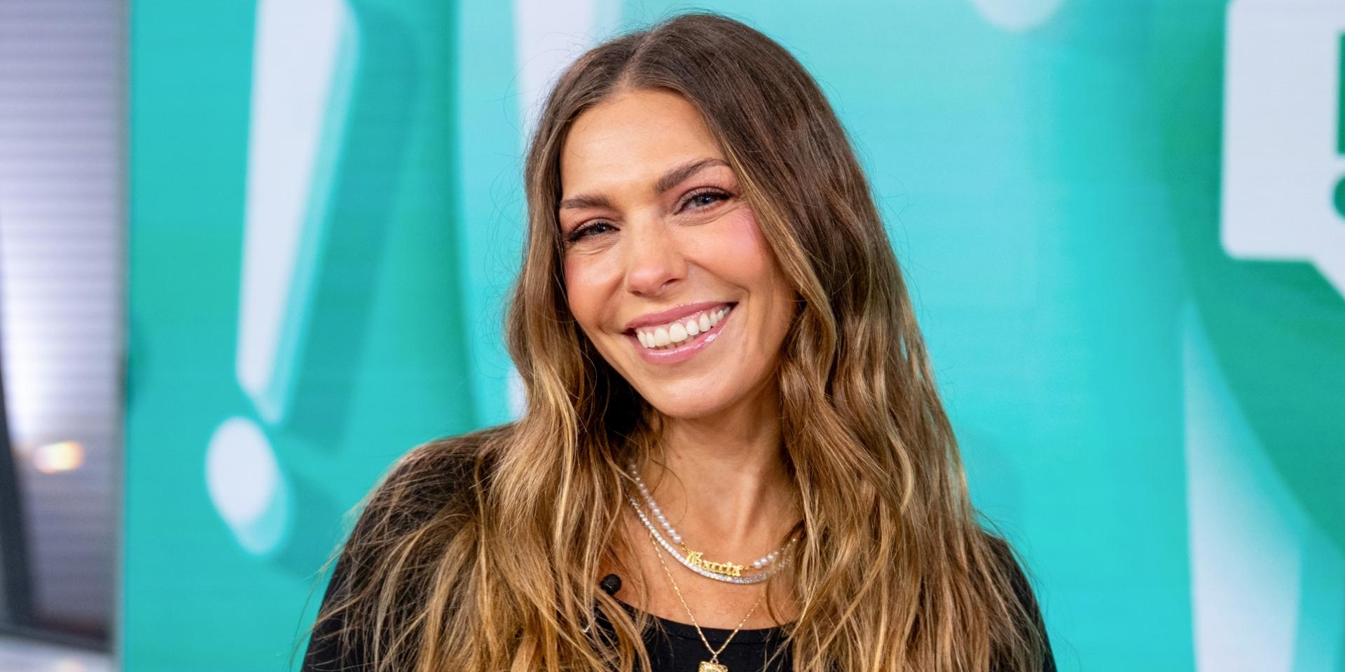 Take the Headache out of Holiday Travel With a 3-in-1 Pillow, Casserole Carrier and More, From $10