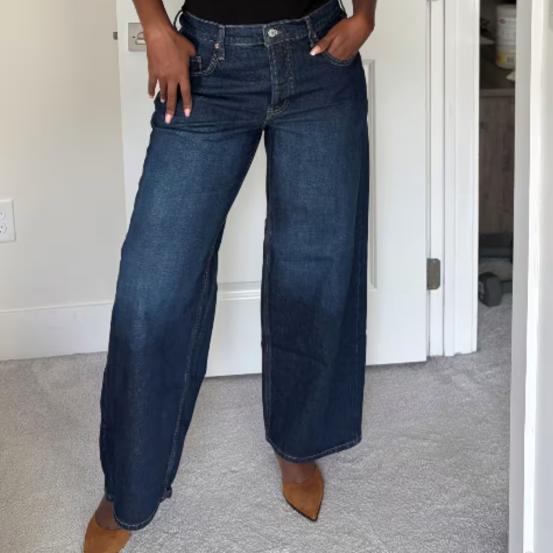 Old Navy Mid-Rise Slouchy Wide-Leg Jeans