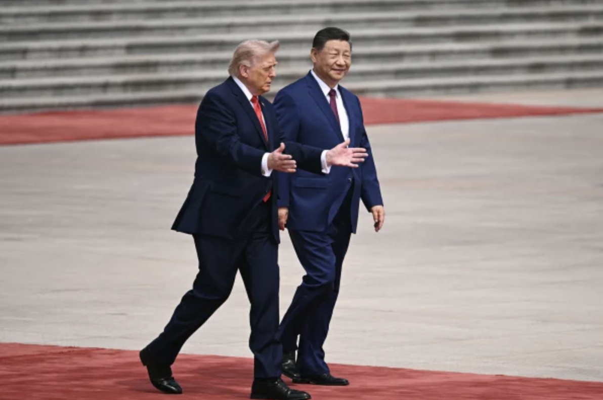 Trump walking with Xi Jinping