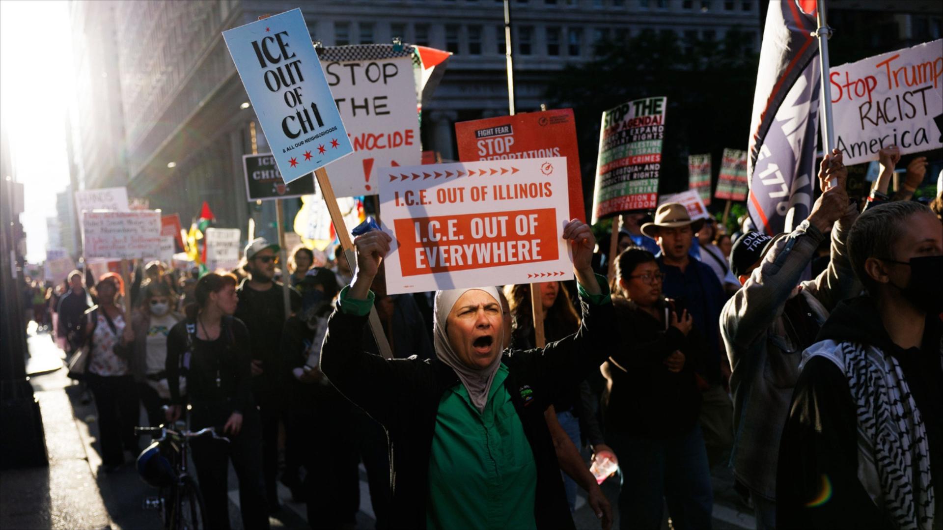 People protest in Chicago
