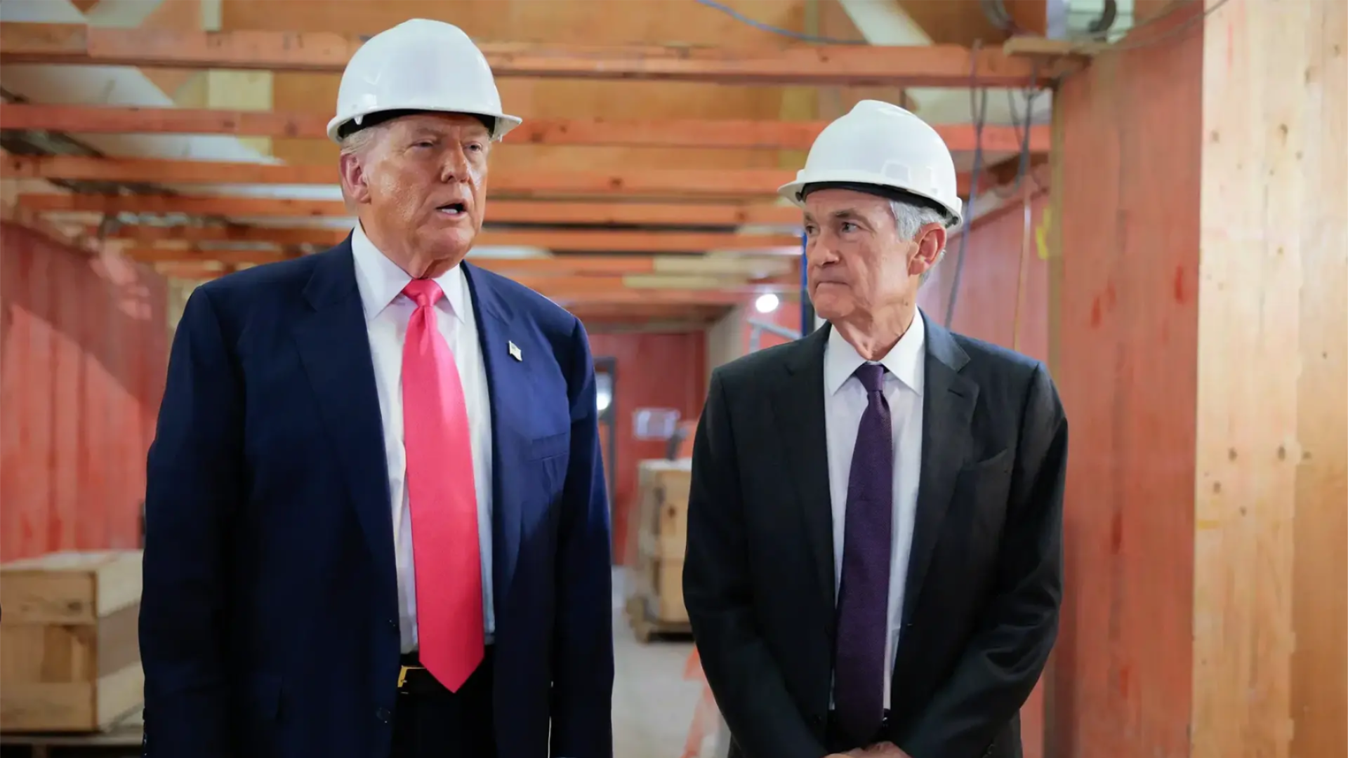 Donald Trump standing with Jerome Powell