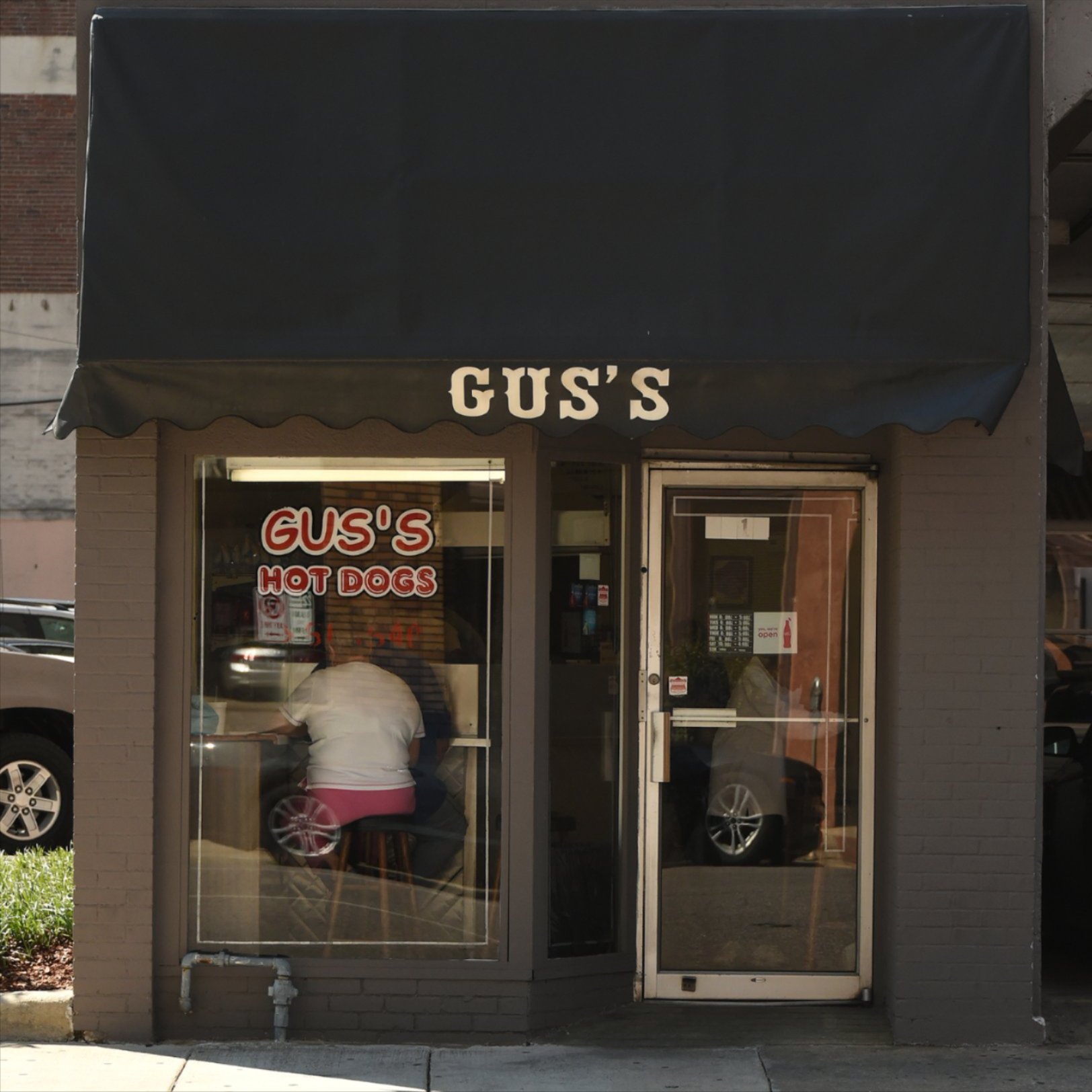 Gus' Hot Dogs (Bob Carlton | al.com)