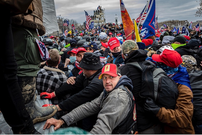 Pro-Trump supporters and far-right forces attacking the US Capitol on January 6, 2021, in an attempt to overturn the 2020 election. Michael Nigro/Sipa/AP