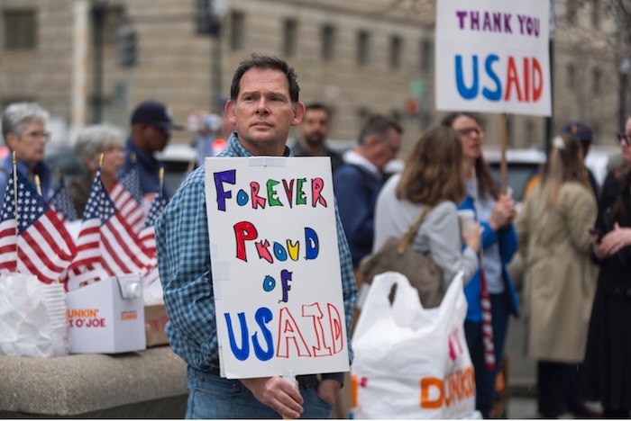 Former US Agency for International Development workers show their support to USAID workers retrieving their personal belongings from the agency’s headquarters in Washington on February 27, 2025. Manuel Balce Ceneta/AP