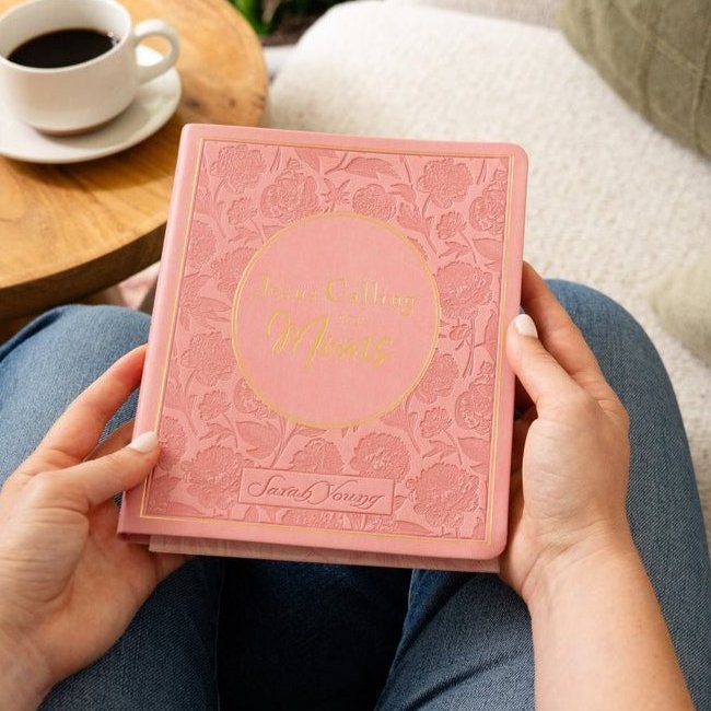 Jesus Calling for Moms, Pink Leathersoft