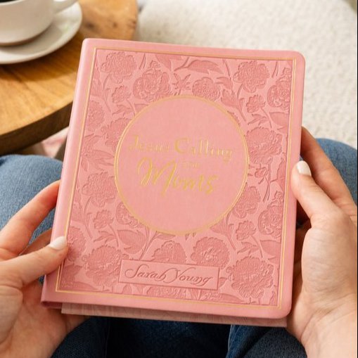 Jesus Calling for Moms, Pink Leathersoft