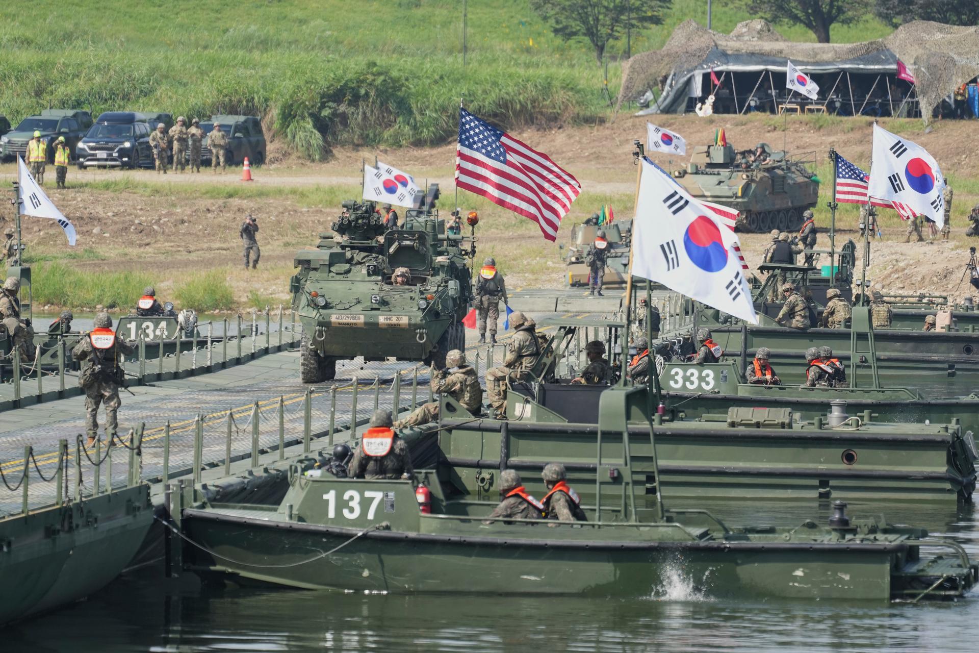 Combined river-crossing drill between South Korea and the United States in Yeoju, South Korea, 2025. 