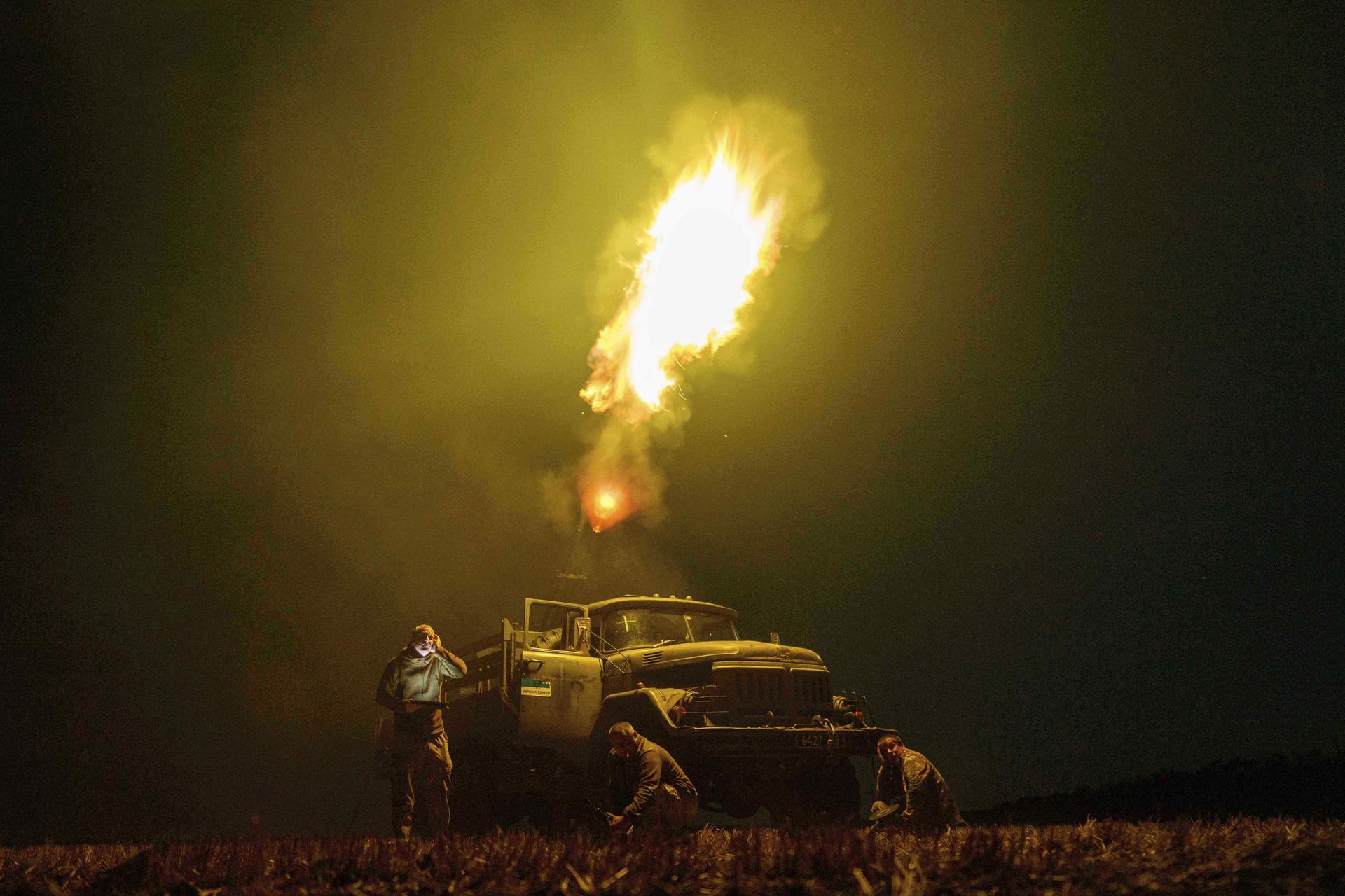 Ukrainian soldiers from air-defence unit of 59th brigade fire at Russian strike drones in Dnipropetrovsk region, Ukraine on Aug. 10. (AP Photo/Evgeniy Maloletka).