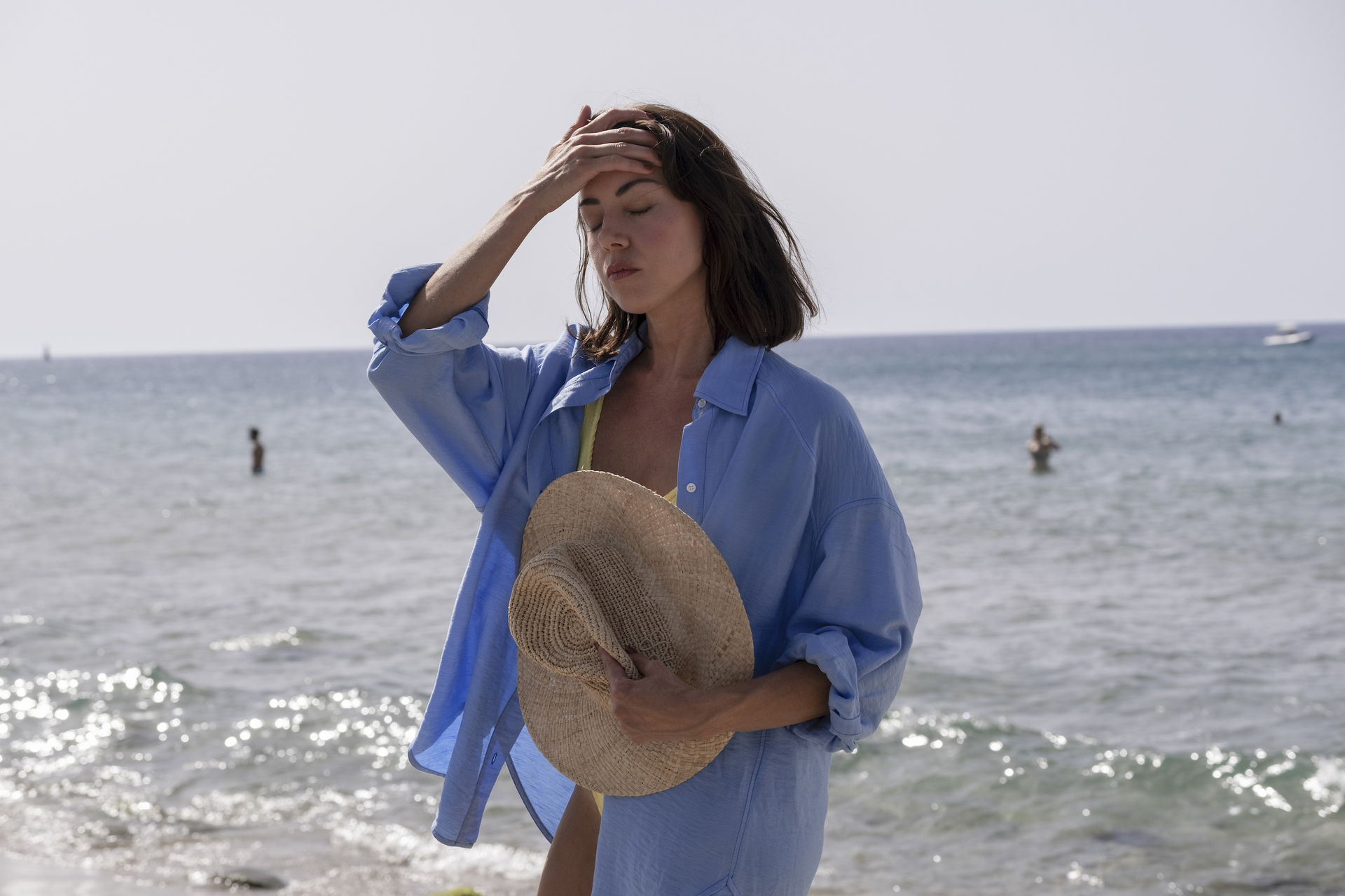 Sabrina Carpenter Likes to Keep Her Fitness Routine 