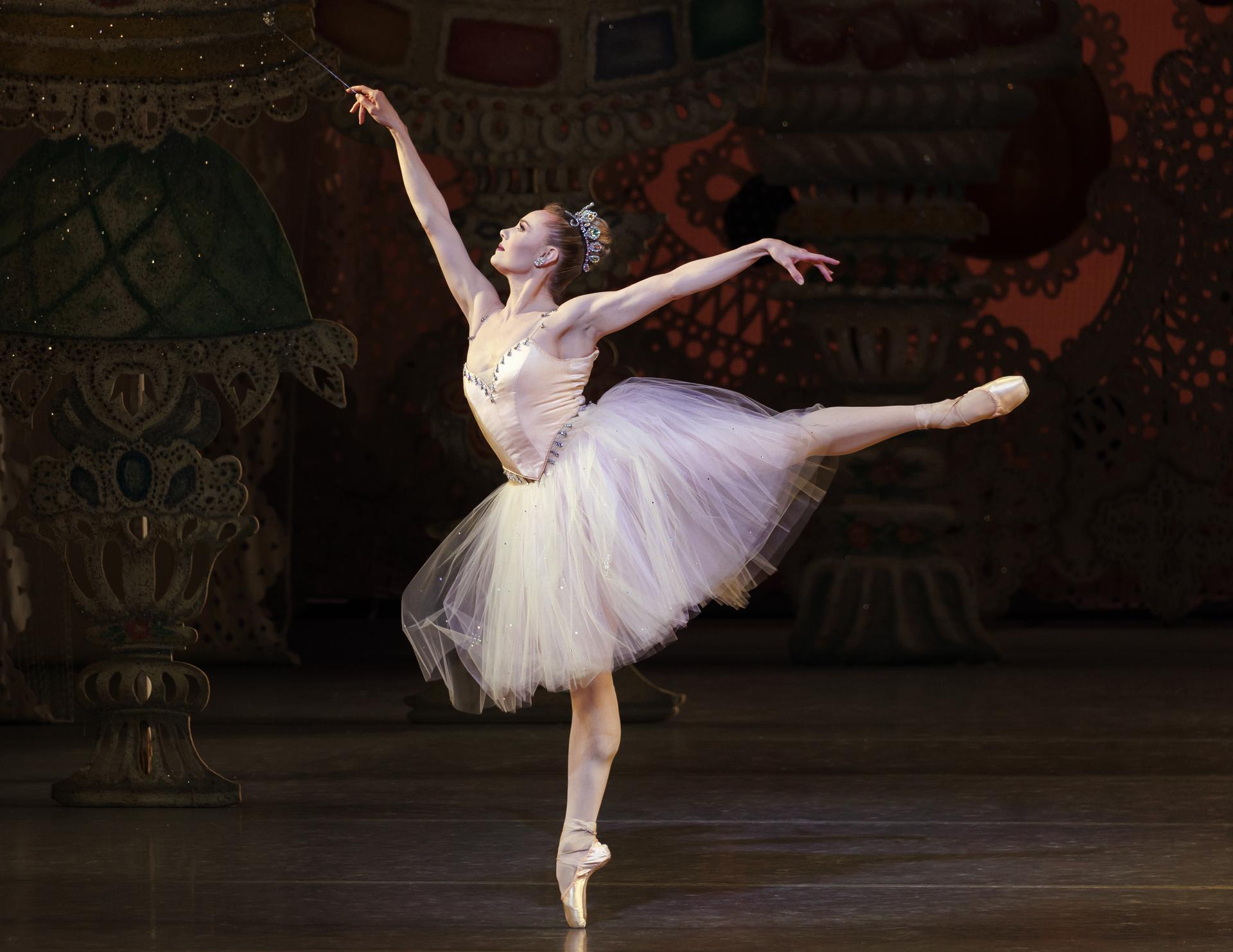 Sara Mearns dancing ballet