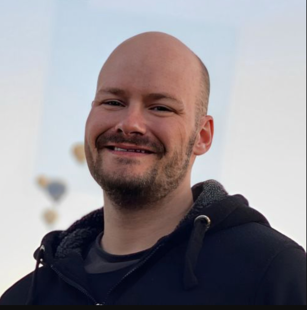 Headshot of James De Roche, Founder and Principal at Practical Revenue.