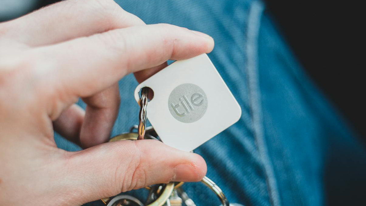 Tile Trackers Leak Trails to Stalkers