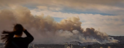 Wildfire smoke from the Palisades and Eaton fires blankets Los Angeles Wildfire smoke from the Palisades and Eaton fires blankets Los Angeles