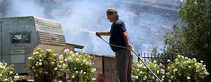 Sandy fire spreads, prompting evacuation warnings in L.A. County