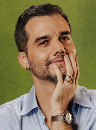 Wagner Moura portrait photo Wagner Moura portrait photo